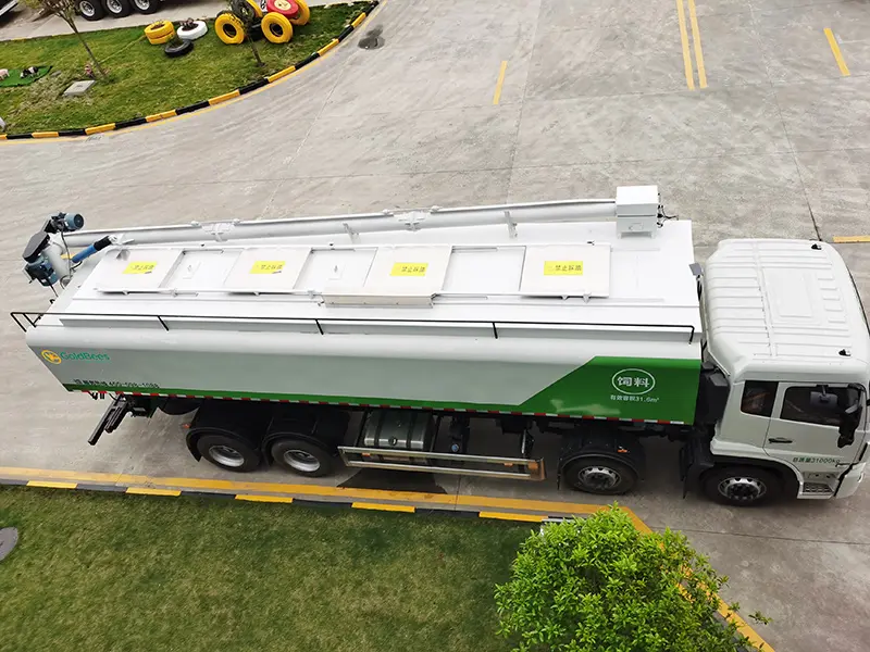 GoldBees ElectricHydraulic Auger Bulk Feed Transport Truck (6)