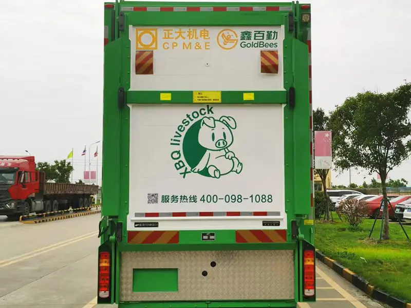 GoldBees Livestock (Pig) Transport Truck (10)