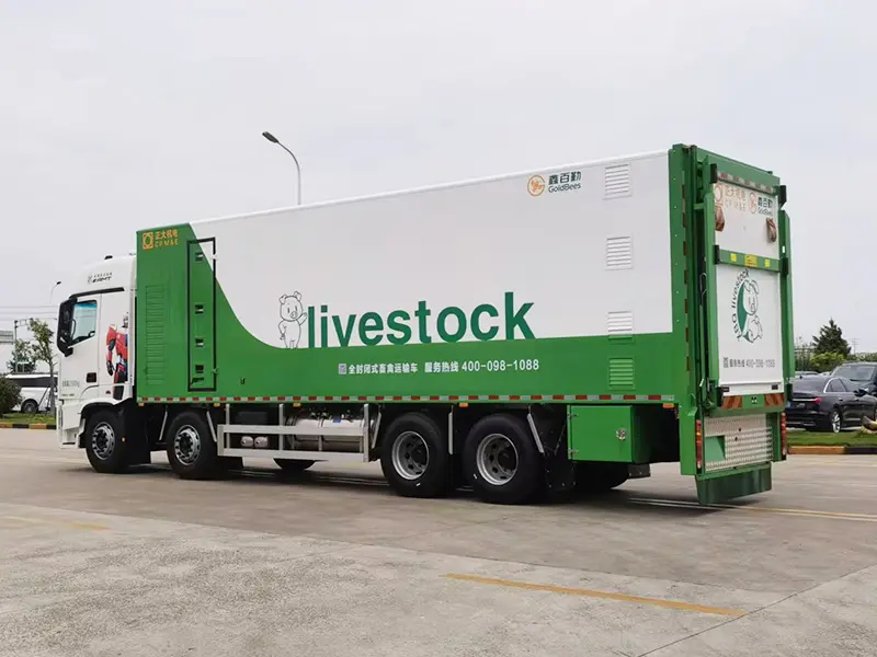 GoldBees Livestock (Pig) Transport Truck (11)